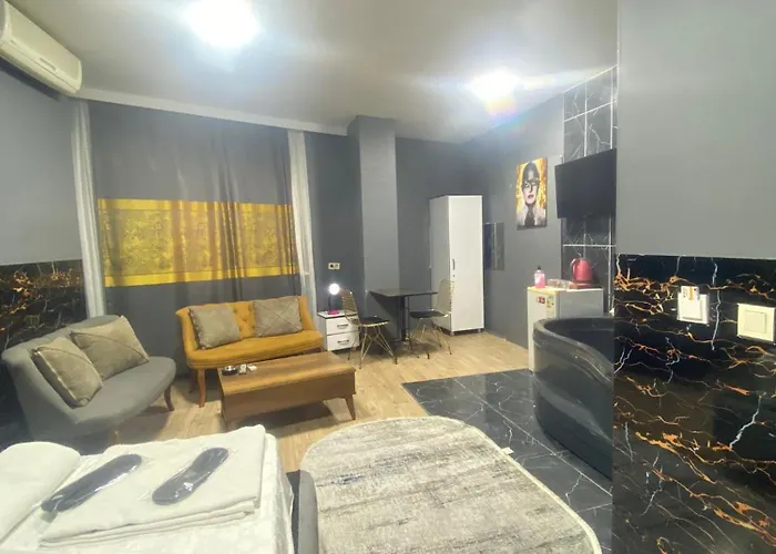 Arena מלון דירות 3*