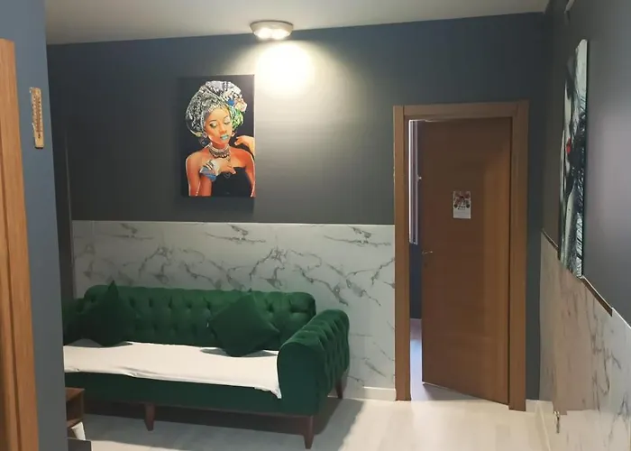 Arena מלון דירות 3*