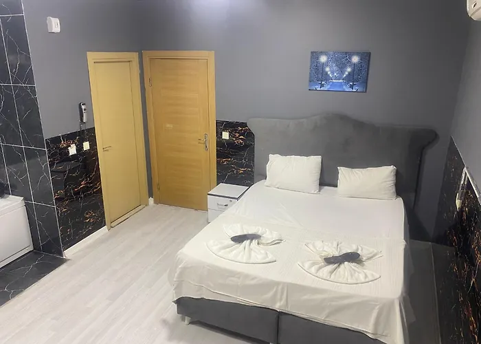 מלון דירות Arena 3*