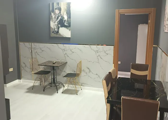 מלון דירות Arena 3*